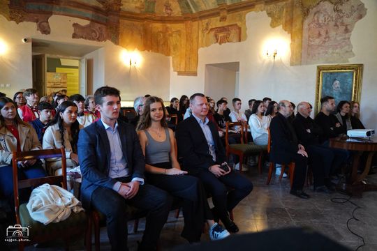 Krasnystaw we wspomnieniach seniorów ożywiony przez młodzież Krasnystaw we wspomnieniach seniorów ożywiony przez młodzież