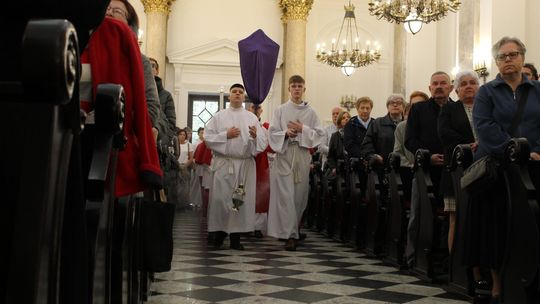 Wielki Czwartek i Wielki Piątek w Sanktuarium Matki Bożej Chełmskiej [GALERIA ZDJĘĆ]