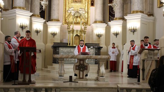 Wielki Czwartek i Wielki Piątek w Sanktuarium Matki Bożej Chełmskiej [GALERIA ZDJĘĆ]