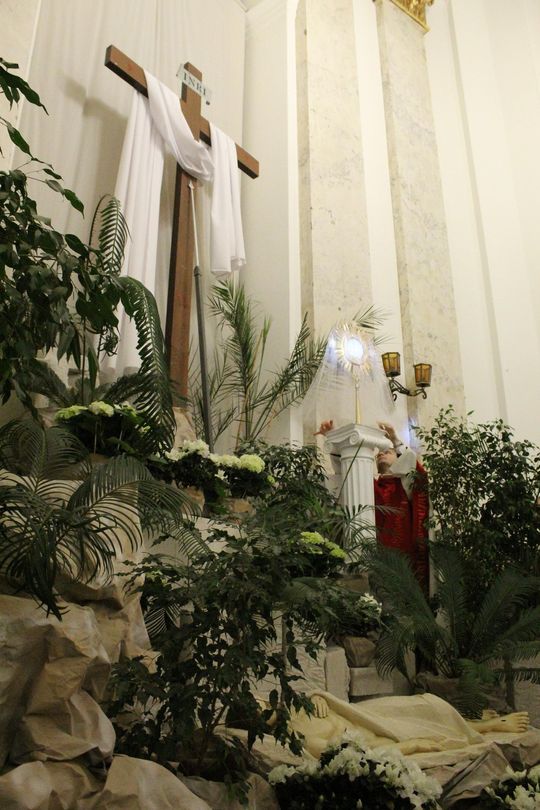 Wielki Czwartek i Wielki Piątek w Sanktuarium Matki Bożej Chełmskiej [GALERIA ZDJĘĆ]