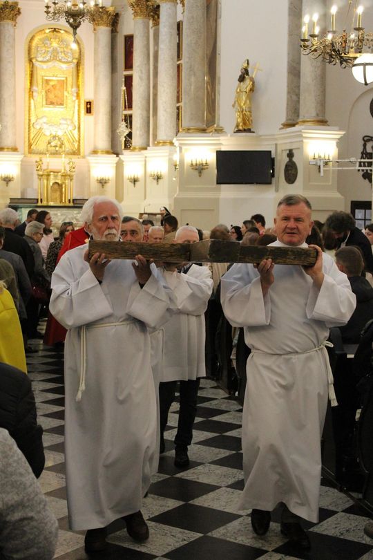 Wielki Czwartek i Wielki Piątek w Sanktuarium Matki Bożej Chełmskiej [GALERIA ZDJĘĆ]