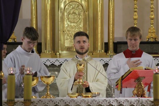 Wielki Czwartek i Wielki Piątek w Sanktuarium Matki Bożej Chełmskiej [GALERIA ZDJĘĆ]