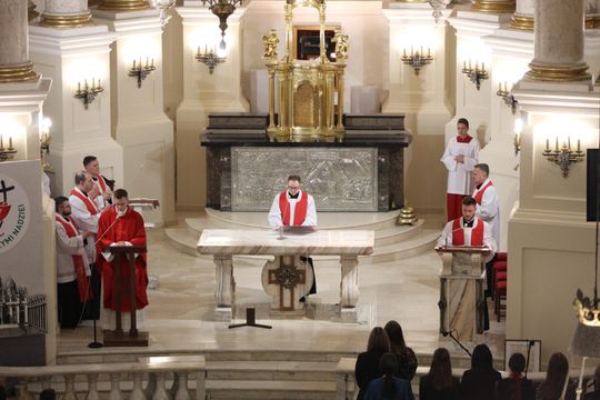 Wielki Czwartek i Wielki Piątek w Sanktuarium Matki Bożej Chełmskiej [GALERIA ZDJĘĆ]