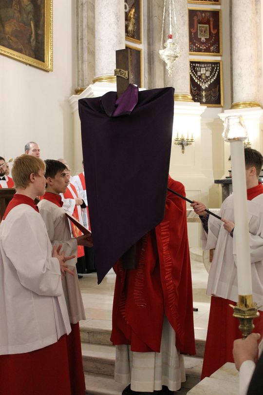 Wielki Czwartek i Wielki Piątek w Sanktuarium Matki Bożej Chełmskiej [GALERIA ZDJĘĆ]