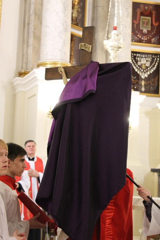 Wielki Czwartek i Wielki Piątek w Sanktuarium Matki Bożej Chełmskiej [GALERIA ZDJĘĆ]