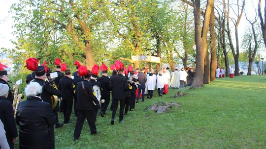 Wigilia Paschalna i procesja w Sanktuarium Matki Bożej Chełmskiej [GALERIA ZDJĘĆ]