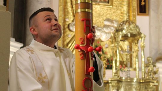 Wigilia Paschalna i procesja w Sanktuarium Matki Bożej Chełmskiej [GALERIA ZDJĘĆ]