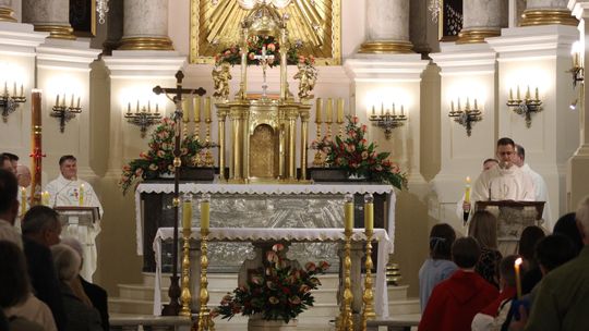 Wigilia Paschalna i procesja w Sanktuarium Matki Bożej Chełmskiej [GALERIA ZDJĘĆ]