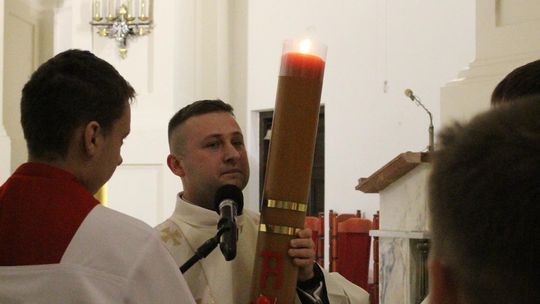 Wigilia Paschalna i procesja w Sanktuarium Matki Bożej Chełmskiej [GALERIA ZDJĘĆ]