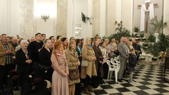 Wigilia Paschalna i procesja w Sanktuarium Matki Bożej Chełmskiej [GALERIA ZDJĘĆ]