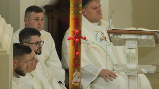 Wigilia Paschalna i procesja w Sanktuarium Matki Bożej Chełmskiej [GALERIA ZDJĘĆ]