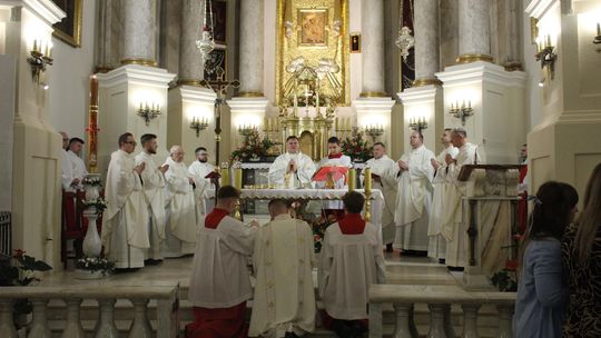 Wigilia Paschalna i procesja w Sanktuarium Matki Bożej Chełmskiej [GALERIA ZDJĘĆ]