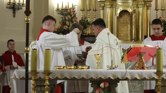 Wigilia Paschalna i procesja w Sanktuarium Matki Bożej Chełmskiej [GALERIA ZDJĘĆ]