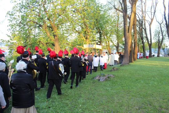 Wigilia Paschalna i procesja w Sanktuarium Matki Bożej Chełmskiej [GALERIA ZDJĘĆ]