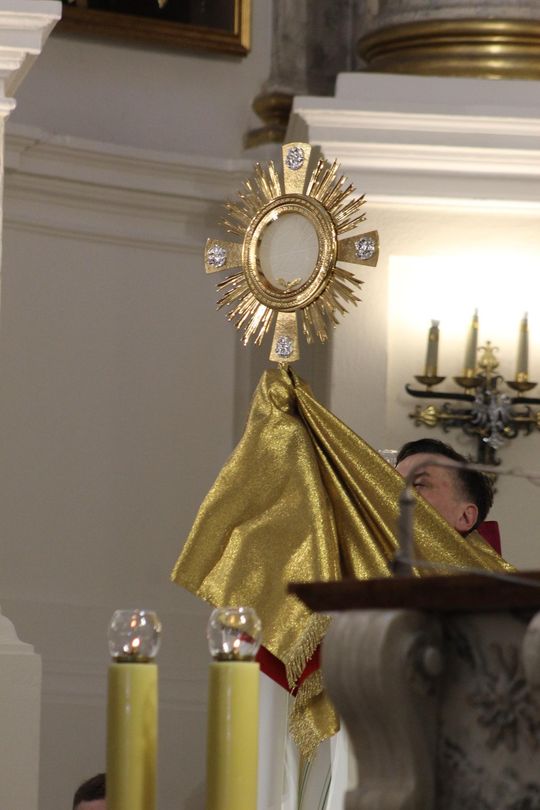 Wigilia Paschalna i procesja w Sanktuarium Matki Bożej Chełmskiej [GALERIA ZDJĘĆ]