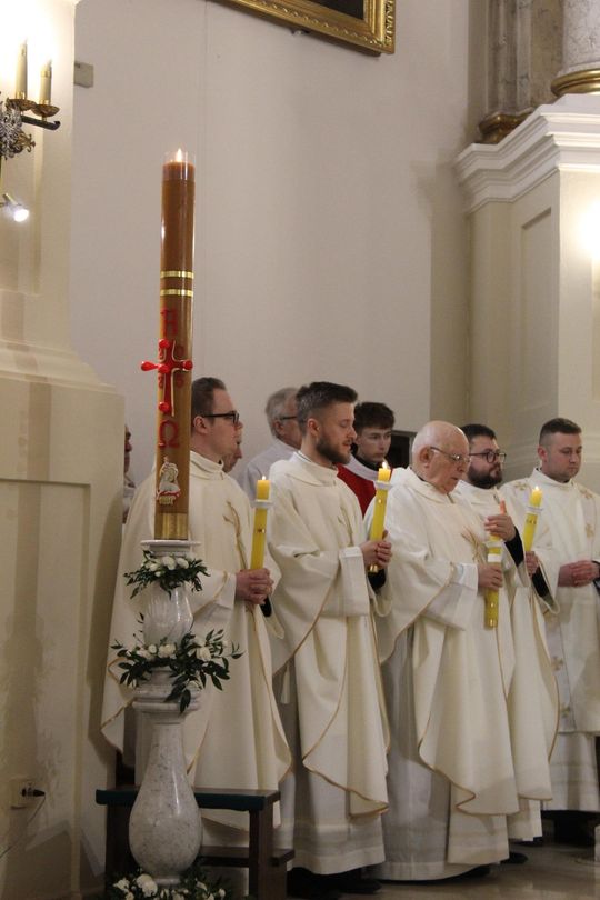 Wigilia Paschalna i procesja w Sanktuarium Matki Bożej Chełmskiej [GALERIA ZDJĘĆ]