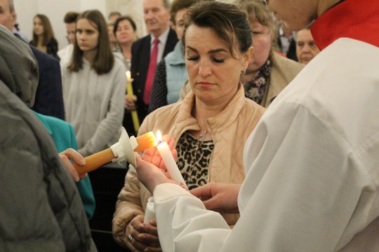 Wigilia Paschalna i procesja w Sanktuarium Matki Bożej Chełmskiej [GALERIA ZDJĘĆ]