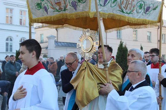 Wigilia Paschalna i procesja w Sanktuarium Matki Bożej Chełmskiej [GALERIA ZDJĘĆ]