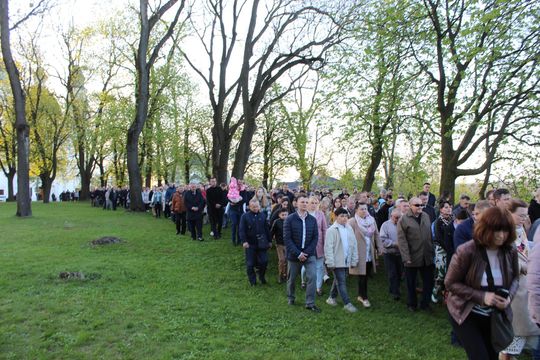 Wigilia Paschalna i procesja w Sanktuarium Matki Bożej Chełmskiej [GALERIA ZDJĘĆ]