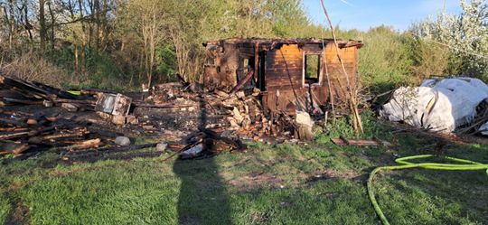 Gm. Kraśniczyn. Pożar domu w Zastawiu. 59-letni mężczyzna trafił do szpitala [ZDJĘCIA]