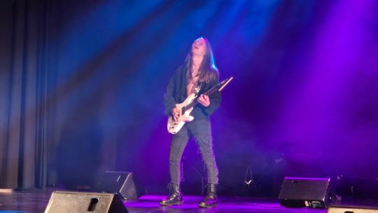 Chełm.  XXVI Prezentacje Artystyczne Młodzieży II LO w Chełmskim Domu Kultury [GALERIA ZDJĘĆ]