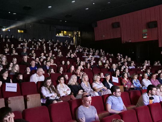 Chełm.  XXVI Prezentacje Artystyczne Młodzieży II LO w Chełmskim Domu Kultury [GALERIA ZDJĘĆ]