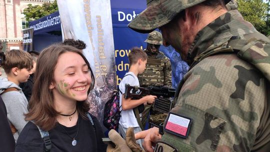 Chełm. Przegląd Musztry Klas Wojskowych [GALERIA ZDJĘĆ]