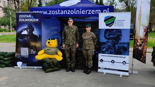 Chełm. Przegląd Musztry Klas Wojskowych [GALERIA ZDJĘĆ]