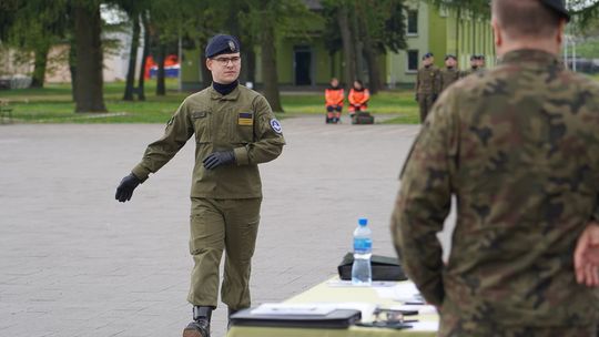 Chełm. Przegląd Musztry Klas Wojskowych [GALERIA ZDJĘĆ]