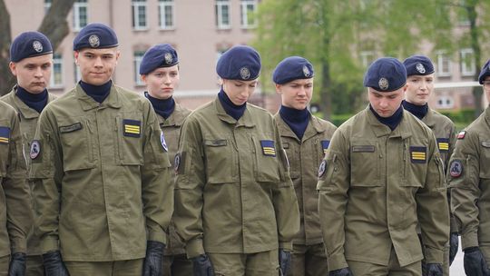 Chełm. Przegląd Musztry Klas Wojskowych [GALERIA ZDJĘĆ]