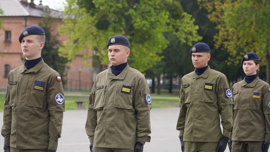 Chełm. Przegląd Musztry Klas Wojskowych [GALERIA ZDJĘĆ]
