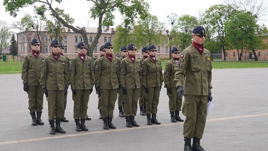 Chełm. Przegląd Musztry Klas Wojskowych [GALERIA ZDJĘĆ]