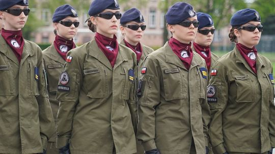 Chełm. Przegląd Musztry Klas Wojskowych [GALERIA ZDJĘĆ]