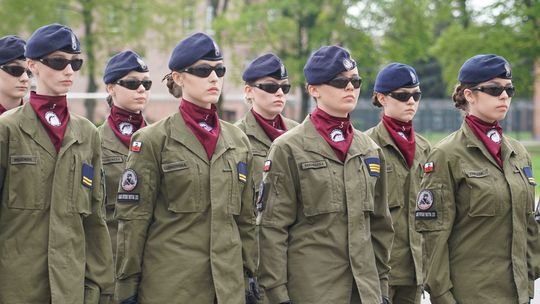 Chełm. Przegląd Musztry Klas Wojskowych [GALERIA ZDJĘĆ]