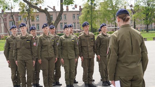 Chełm. Przegląd Musztry Klas Wojskowych [GALERIA ZDJĘĆ]