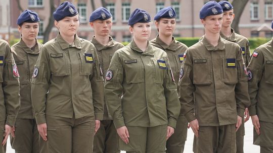 Chełm. Przegląd Musztry Klas Wojskowych [GALERIA ZDJĘĆ]