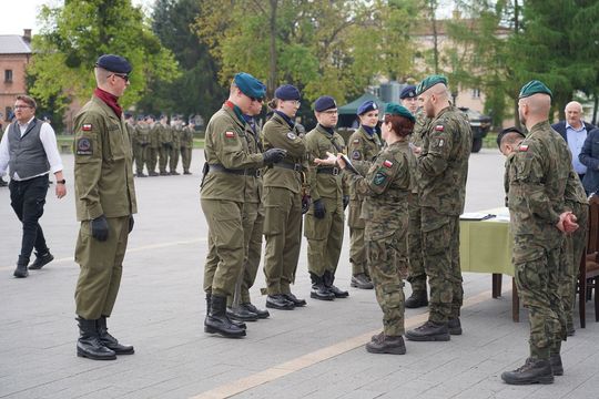 Chełm. Przegląd Musztry Klas Wojskowych [GALERIA ZDJĘĆ]