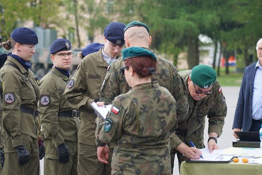 Chełm. Przegląd Musztry Klas Wojskowych [GALERIA ZDJĘĆ]