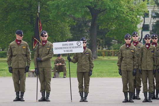 Chełm. Przegląd Musztry Klas Wojskowych [GALERIA ZDJĘĆ]