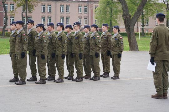 Chełm. Przegląd Musztry Klas Wojskowych [GALERIA ZDJĘĆ]