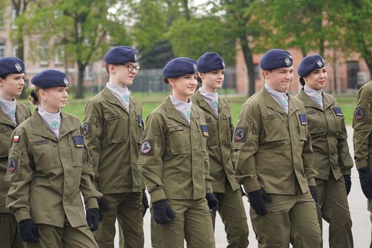 Chełm. Przegląd Musztry Klas Wojskowych [GALERIA ZDJĘĆ]