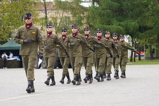 Chełm. Przegląd Musztry Klas Wojskowych [GALERIA ZDJĘĆ]