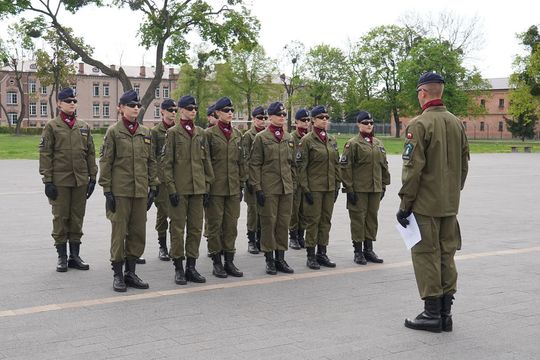 Chełm. Przegląd Musztry Klas Wojskowych [GALERIA ZDJĘĆ]