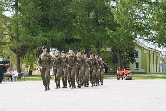Chełm. Przegląd Musztry Klas Wojskowych [GALERIA ZDJĘĆ]