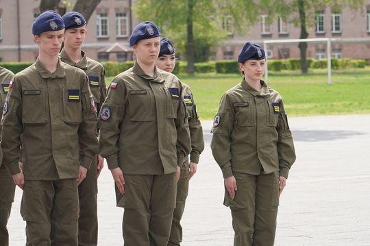 Chełm. Przegląd Musztry Klas Wojskowych [GALERIA ZDJĘĆ]