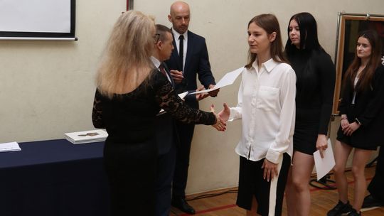 Zakończenie roku klas maturalnych Zespołu Szkół Ekonomicznych i Mundurowych w Chełmie [ZDJĘCIA]