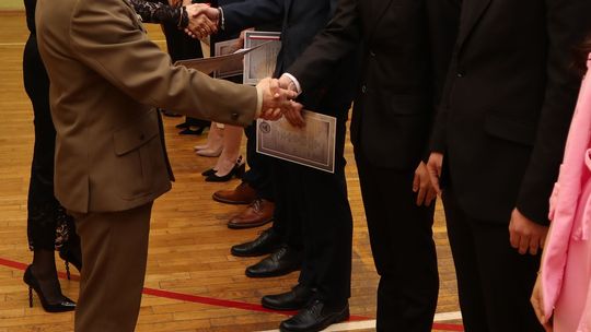 Zakończenie roku klas maturalnych Zespołu Szkół Ekonomicznych i Mundurowych w Chełmie [ZDJĘCIA]