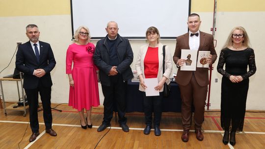 Zakończenie roku klas maturalnych Zespołu Szkół Ekonomicznych i Mundurowych w Chełmie [ZDJĘCIA]