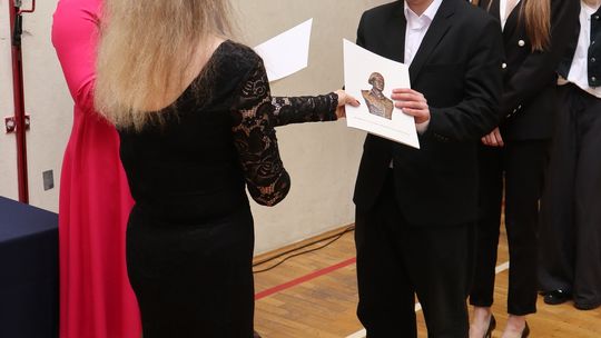 Zakończenie roku klas maturalnych Zespołu Szkół Ekonomicznych i Mundurowych w Chełmie [ZDJĘCIA]