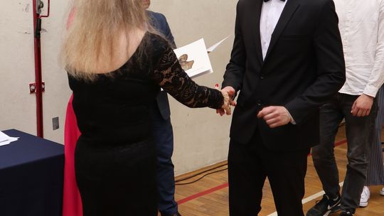 Zakończenie roku klas maturalnych Zespołu Szkół Ekonomicznych i Mundurowych w Chełmie [ZDJĘCIA]